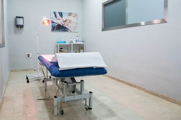 Physical therapy cabinet for the treatment of prostatitis